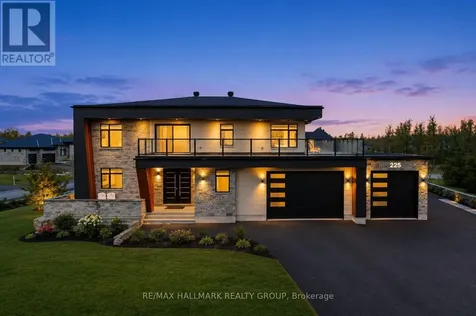225 Summerview Terrace Ottawa ON K4P 0E9