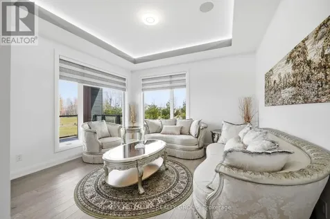 225 Summerview Terrace Ottawa ON K4P 0E9