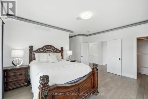 225 Summerview Terrace Ottawa ON K4P 0E9