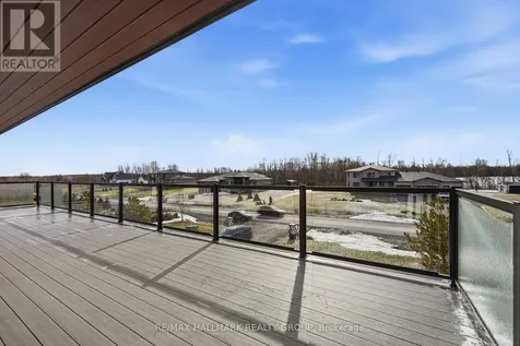 225 Summerview Terrace Ottawa ON K4P 0E9