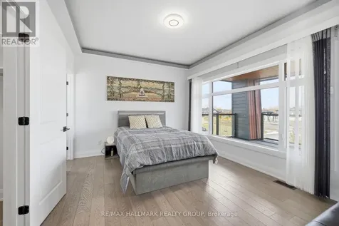 225 Summerview Terrace Ottawa ON K4P 0E9
