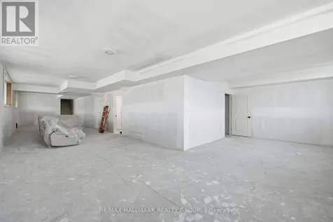 225 Summerview Terrace Ottawa ON K4P 0E9