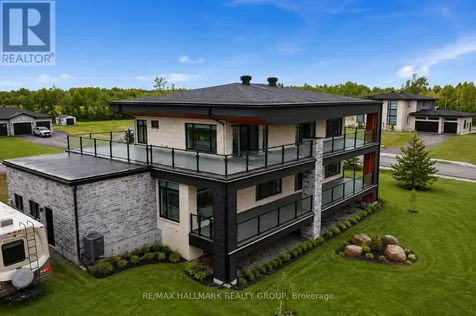 225 Summerview Terrace Ottawa ON K4P 0E9