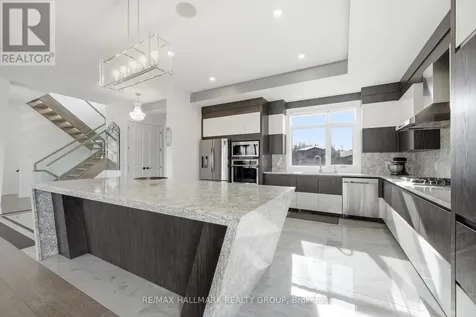 225 Summerview Terrace Ottawa ON K4P 0E9