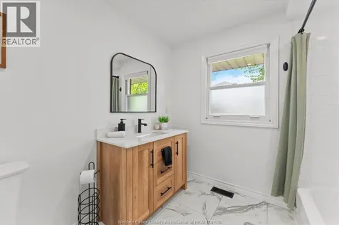 295 Simcoe Street Amherstburg ON N9V 1M5