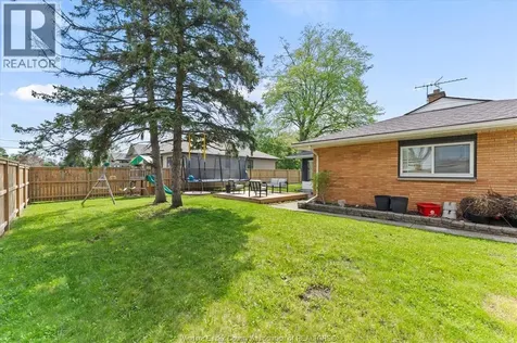 295 Simcoe Street Amherstburg ON N9V 1M5