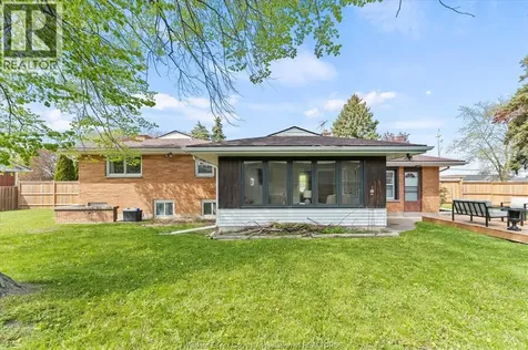 295 Simcoe Street Amherstburg ON N9V 1M5