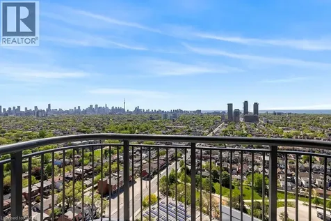 1185 Dupont Street Toronto ON M6H 0G5
