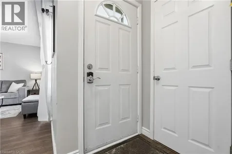 423 Westwood Drive Kitchener ON N2M 5B5