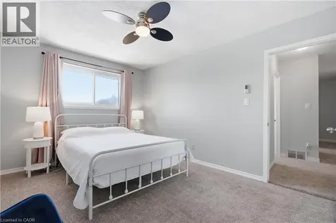 423 Westwood Drive Kitchener ON N2M 5B5
