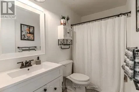 547 Oxbow Crescent Collingwood ON L9Y 5B4