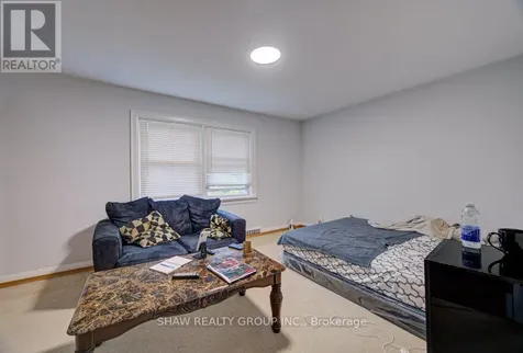 128 Pollock Avenue Cambridge ON N1R 2C3