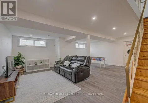 128 Pollock Avenue Cambridge ON N1R 2C3