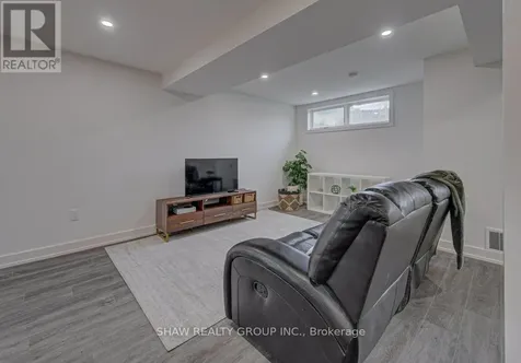 128 Pollock Avenue Cambridge ON N1R 2C3