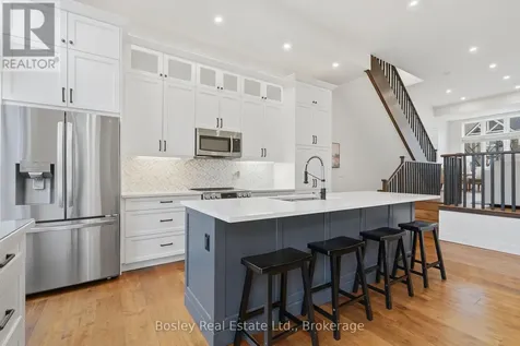 104 Farmgate Road Blue Mountains ON L9Y 0L7
