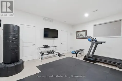 104 Farmgate Road Blue Mountains ON L9Y 0L7
