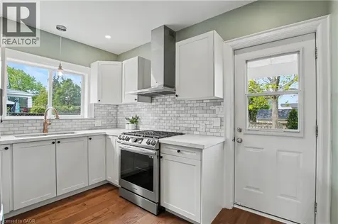 34 Weir Street South Hamilton ON L8K 3A4