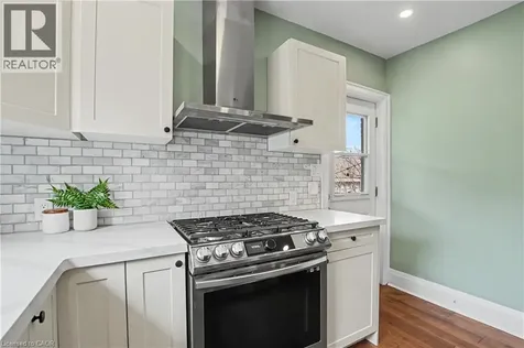34 Weir Street South Hamilton ON L8K 3A4