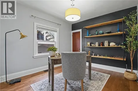 34 Weir Street South Hamilton ON L8K 3A4