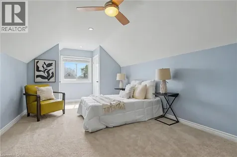 34 Weir Street South Hamilton ON L8K 3A4