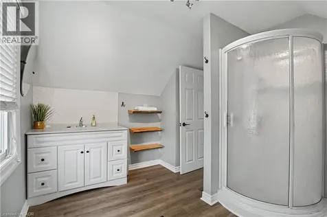 34 Weir Street South Hamilton ON L8K 3A4