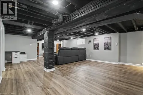 34 Weir Street South Hamilton ON L8K 3A4