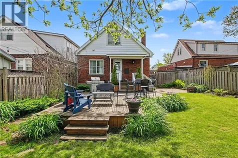 34 Weir Street South Hamilton ON L8K 3A4