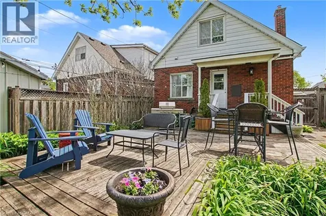 34 Weir Street South Hamilton ON L8K 3A4