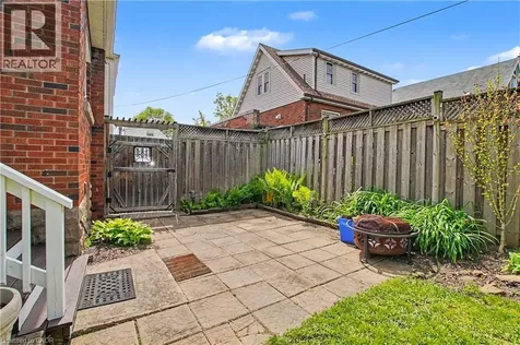 34 Weir Street South Hamilton ON L8K 3A4