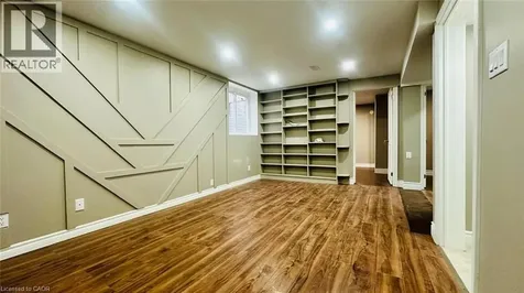 287 Resurrection Drive Kitchener ON N2N 3H4