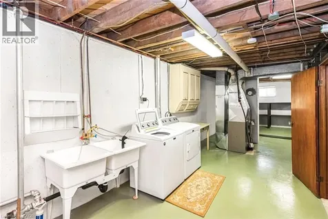 435 East 36th Street Hamilton ON L8V 4A4