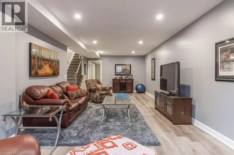 14 Campbell Street Thorold ON L2V 0J3