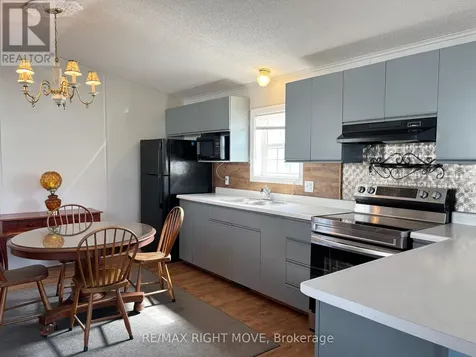1304 Madison Street Severn ON L3V 0V1