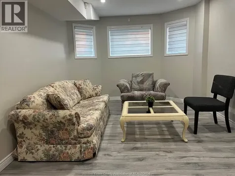 3621 Deerbrook Drive Windsor ON N8R 2E6