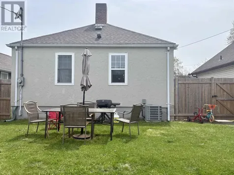 408 Third St E Fort Frances ON P9A 1R3