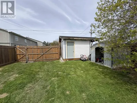 408 Third St E Fort Frances ON P9A 1R3
