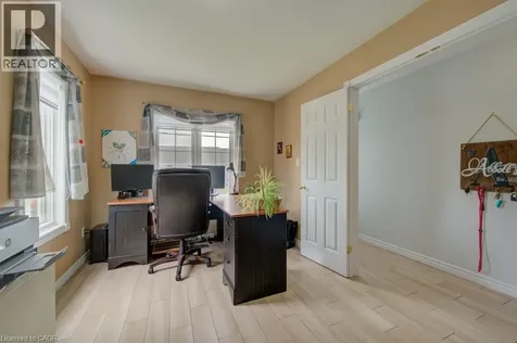 58 Harris Avenue Brantford ON N3R 2E9