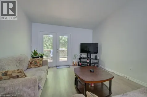 58 Harris Avenue Brantford ON N3R 2E9