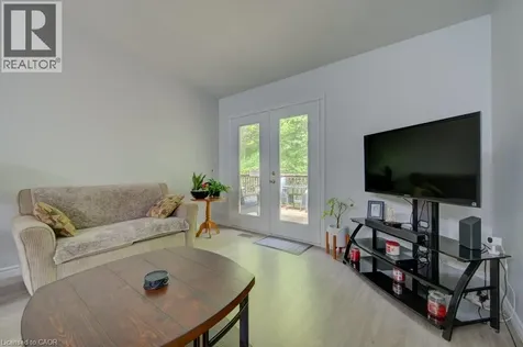 58 Harris Avenue Brantford ON N3R 2E9