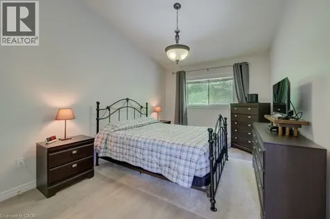 58 Harris Avenue Brantford ON N3R 2E9