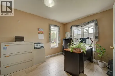 58 Harris Avenue Brantford ON N3R 2E9