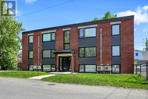 695 Morgan Street Ottawa ON K1K 3M1