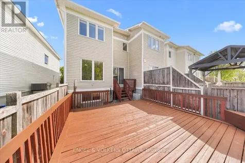 348 Hillsboro Private Ottawa ON K2M 3B1