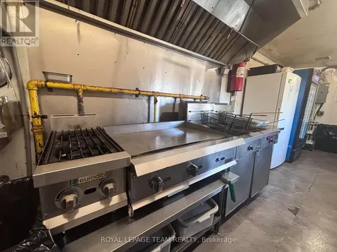 2560 Bank Street Ottawa ON K1T 1M9