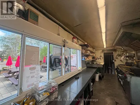 2560 Bank Street Ottawa ON K1T 1M9
