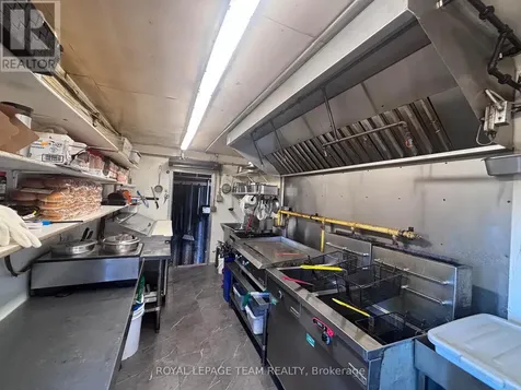 2560 Bank Street Ottawa ON K1T 1M9