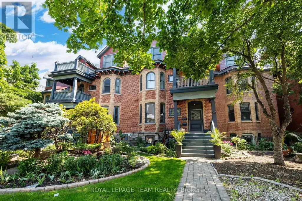 513 King Edward Avenue Ottawa ON K1N 7N3