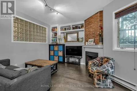 513 King Edward Avenue Ottawa ON K1N 7N3