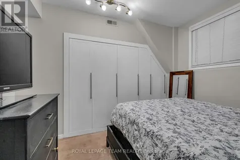 513 King Edward Avenue Ottawa ON K1N 7N3