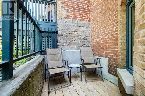 513 King Edward Avenue Ottawa ON K1N 7N3